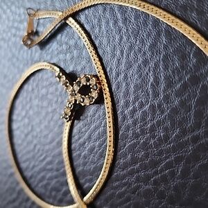 VTG Avon Gold Necklace with Crystal Accents